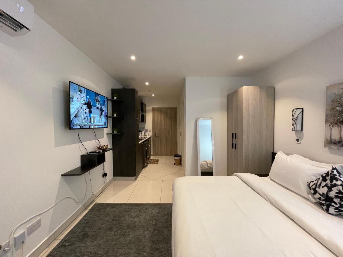 The Lennox Luxury Suites & Apartments Аккра Экстерьер фото
