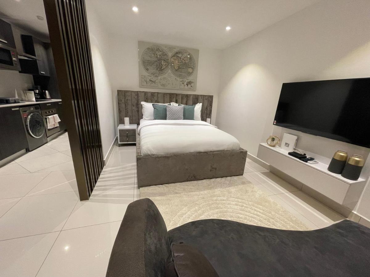 The Lennox Luxury Suites & Apartments Аккра Экстерьер фото