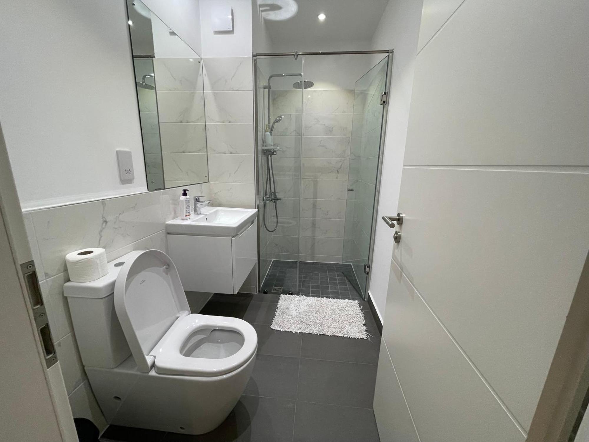 The Lennox Luxury Suites & Apartments Аккра Экстерьер фото